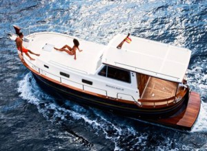 Alquilar un Menorquin 100