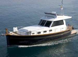 Alquilar un Menorquin 145