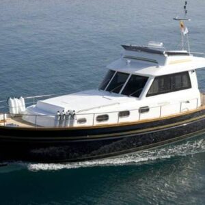 Alquilar un Menorquin 145