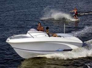 Alquilar una Flyer 650