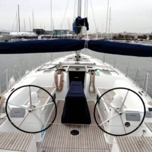 Alquilar un Dufour 445