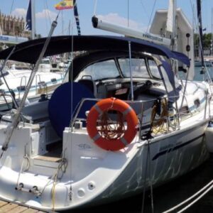Alquilar un Bavaria 37 en Mallorca