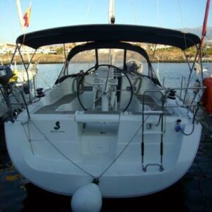 Alquilar un Oceanis 37 en Mallorca