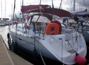 Alquile un Oceanis 393
