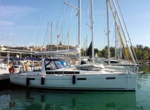 Alquilar un Oceanis 41 en Mallorca
