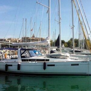 Alquilar un Oceanis 41 en Mallorca