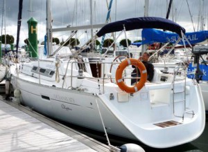 Alquilar un Oceanis 37.3