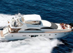 Alquilar un Astondoa 72