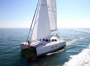 Alquilar un Lagoon 380 en Ibiza