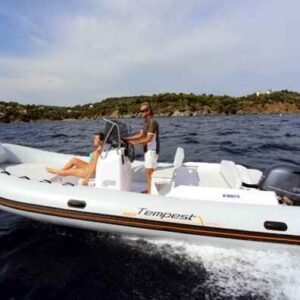 Alquilar una semirrigida