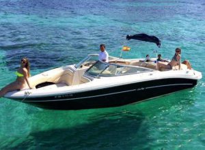 Alquilar una searay en Ibiza