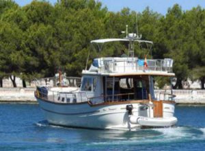 Alquilar un Menorquin 180